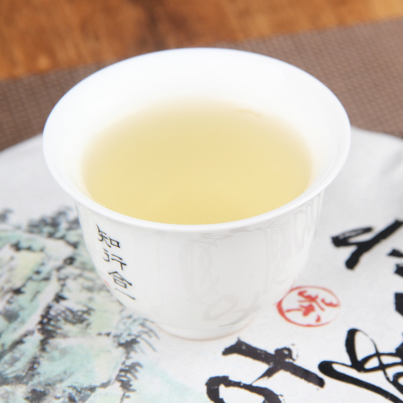 2020 Spring Tea Lincang Mengku Understood, Like Icelandic Pu'er Tea Raw Tea Cake