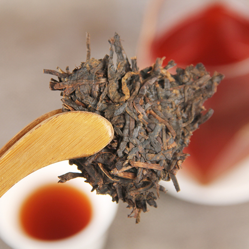 2020 Old Tea Stem Yunnan Ancient Tree Pu'er Tea Old Tea Stem One kilogram of Menghai Old Stem Brick Cooked Tea