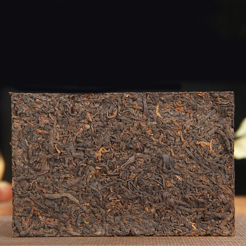 2015 Raw Material Yunnan Pu'er Tea Mature Tea Menghai Golden Brick Ancient Tree Aged and mellow Pu'er Tea 250g