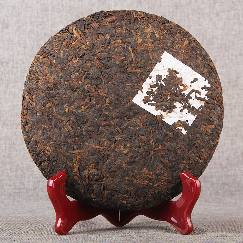 2018 Yunnan Pu'er Menghai Qizi Cake Tea Menghai Gong Cake Cooked Tea 357g Pu'er