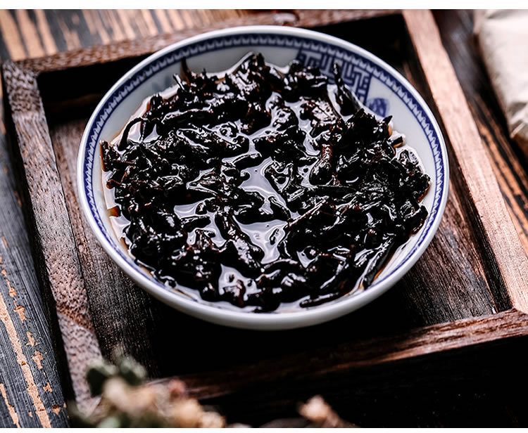 2014 Menghai Bulangshan Qizibing Ban Zhang Pu erh ripe tea 357g, Yunnan