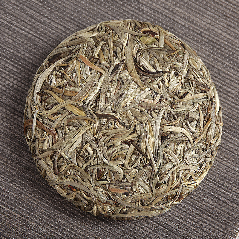 2024 100g White Hair Silver Needle Yunnan Small Cake Moonlight White Old White Tea
