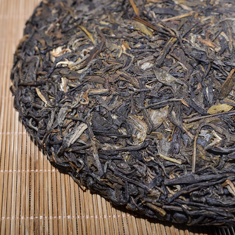 Yibang Pu'er Tea Raw Tea Cake 357g