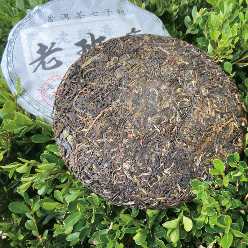 Yanchu Tea Industry Yunnan Pu'er Tea Raw Tea 357g Lao Ban Zhang Da Ye Tea Cake Tea