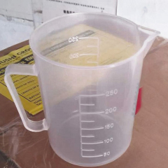 Hardner Measuring Bottle