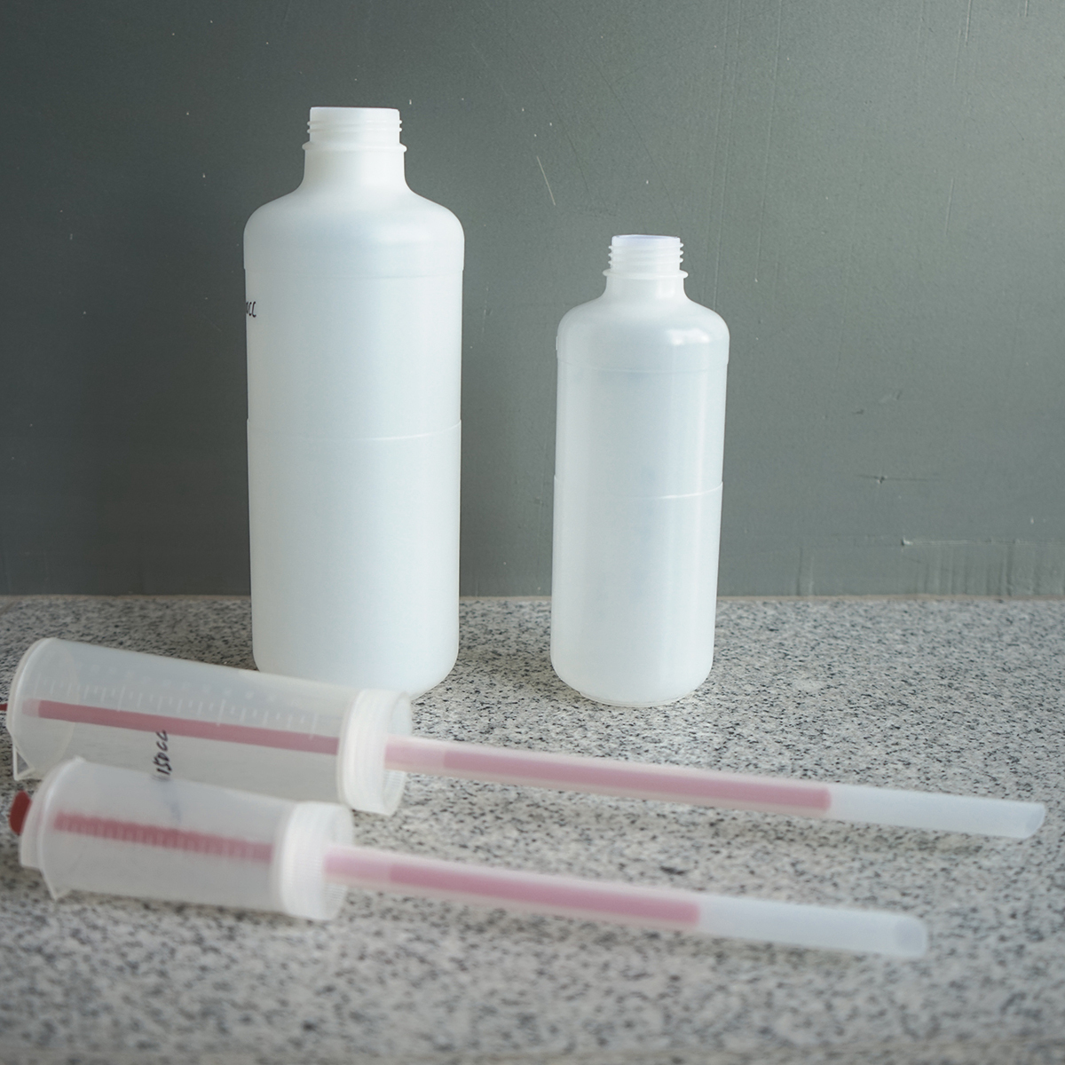 Hardner Measuring Bottle