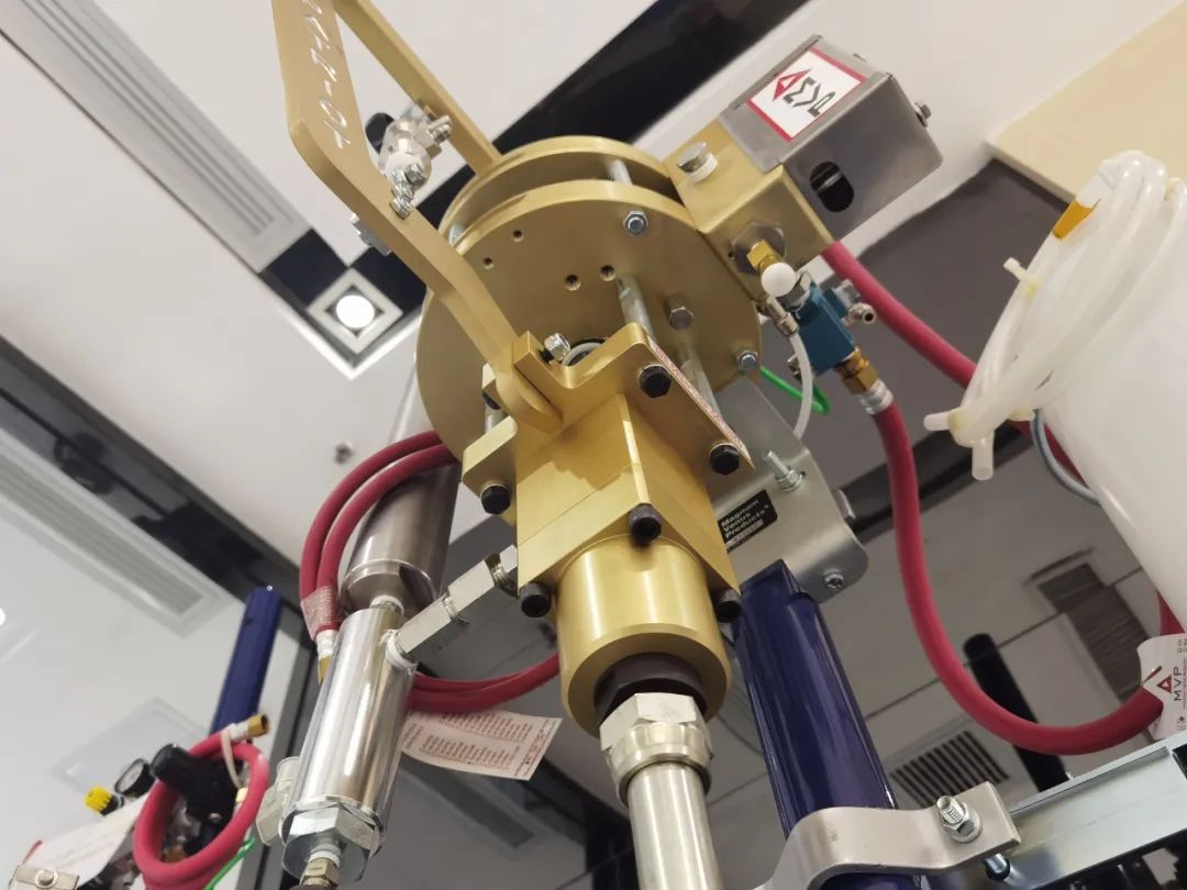 MVP Injection Equipment RTM Injection Machine Composite LRTM Injection Molding Machine Glue Injection Equipment