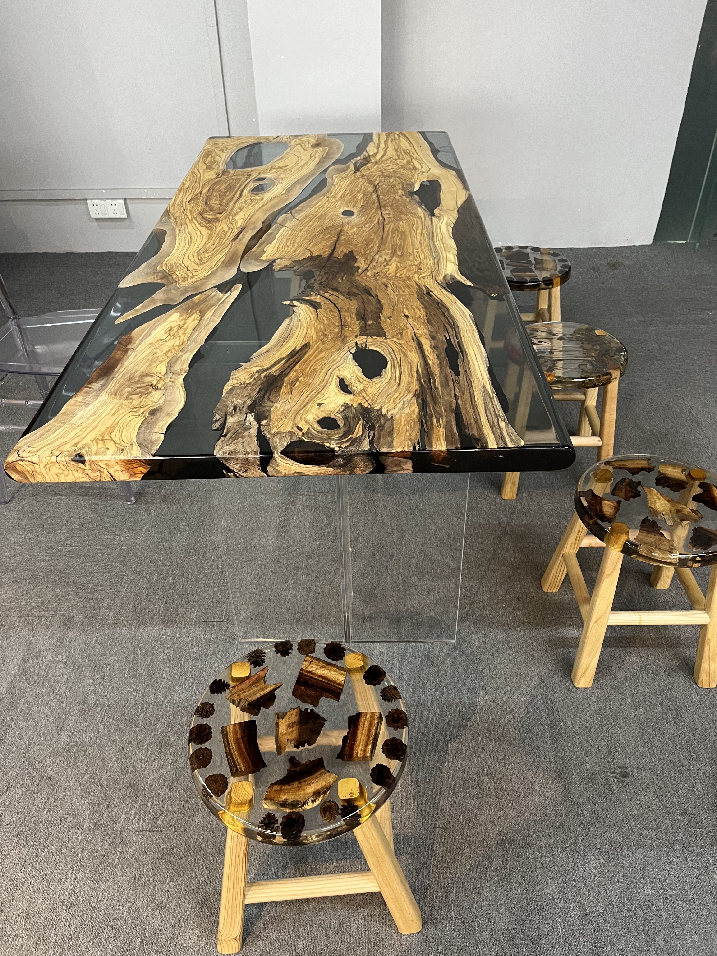 Epoxy Resin Dining Table Wood Liquid Transparent Glass Epoxy Wood Table