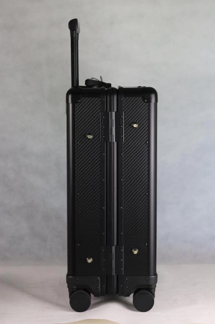 Durable Carbon Fiber Luggage for Business and Daily Life