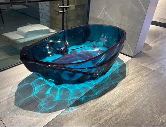 Easy to Clean Freestanding Acrylic Bathtub Acrylic Transparent Bathtub for Home/Hotel
