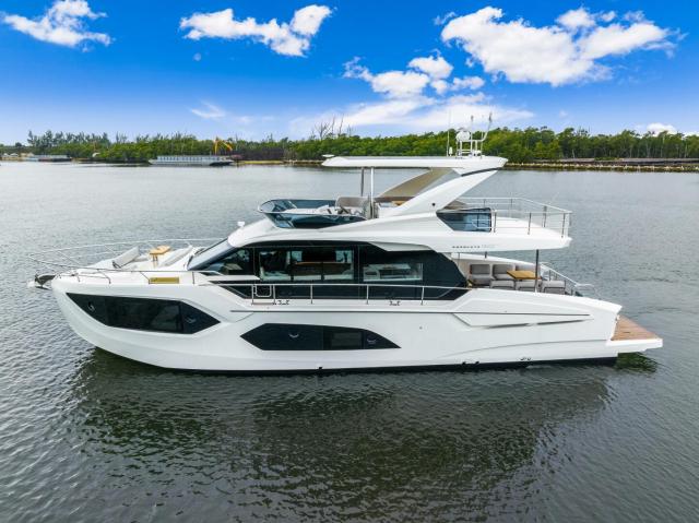 60 Foot Houseboat Luxury Floating Luxury Boat Yacht for Entertainment