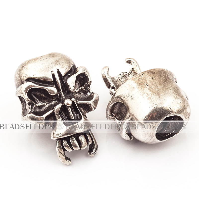 Skull with long teeth Bead ,bronze Skull Bead,Paracord Bead Skull Charm, fit for EDC Survival Bracelet Keychain Lanyard,21x15x12mm