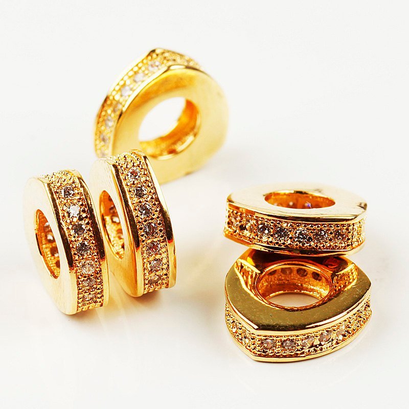 Triangular Triangle Micro Pave space Bead / CZ Bead / Clear Cubic Zirconia Triangular beads ,Pave Beads, Bracelet Charms ,10mm , 1pc