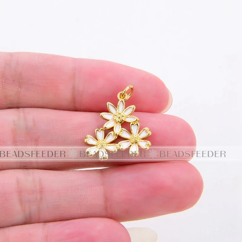 Beadsfeeder mini Daisy flower korean style charm pendant, gold/silver/rosegold colour plated , craft jewelry supplies