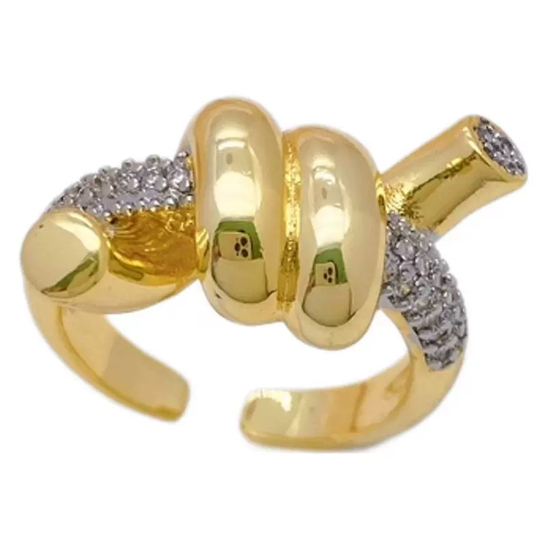 European and American cross-border two-tone electroplated diamond ring, Instagram-worthy, unique, exaggerated ring, versatile and trendy.