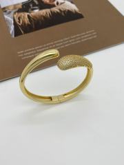1069-1012 Bangle - Gold