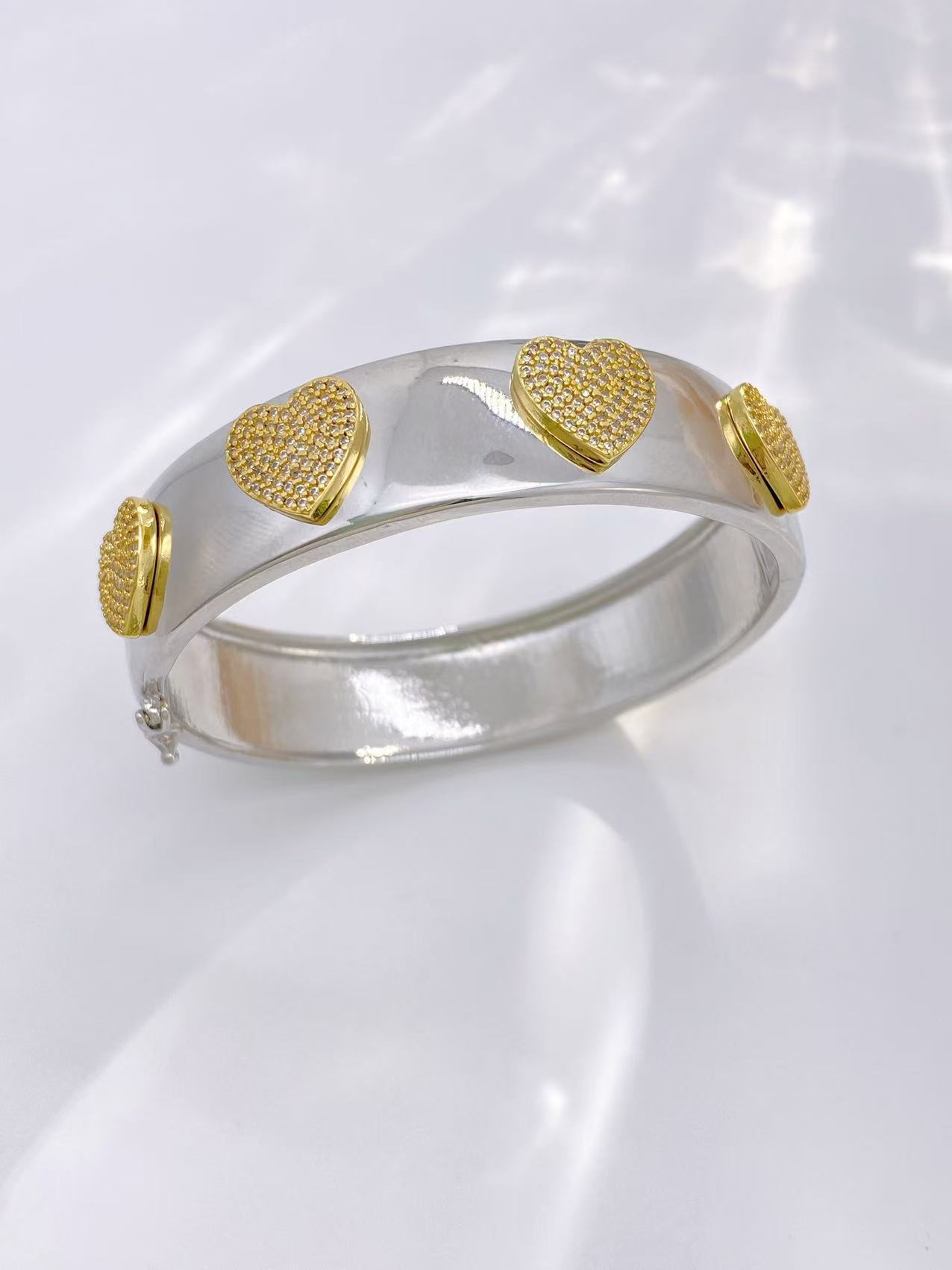 European and American Amazon cross-border e-commerce copper zircon openwork hexagonal star heart-shaped bracelet with adjustable opening wholesale