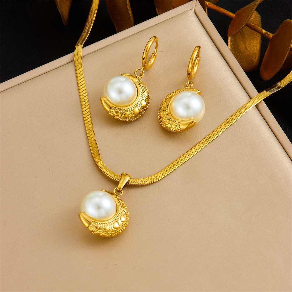 Cross-border fashion gold-plated retro heart-shaped fan-shaped blue turquoise pearl accessories stainless steel pendant earring necklace set