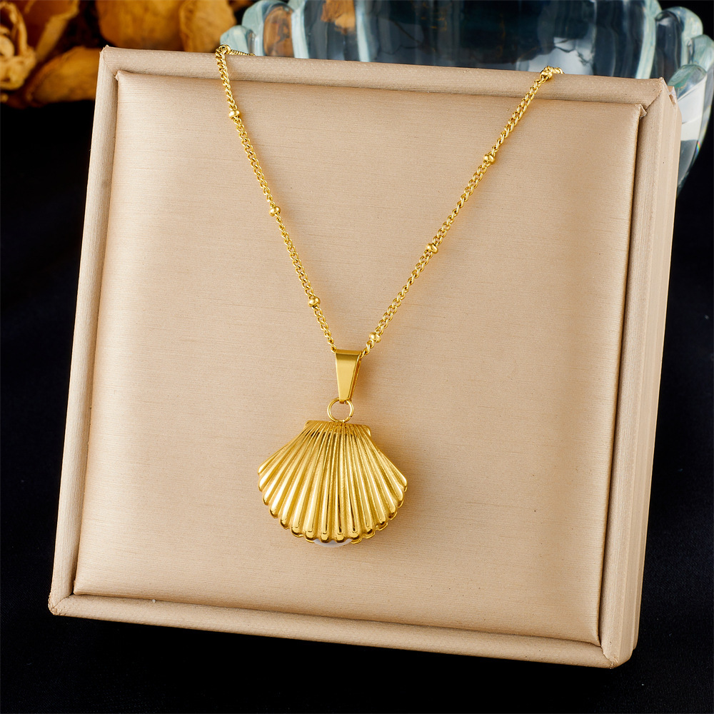 Cross-border fashion ocean series accessories pendant gold-plated stainless steel starfish shell multi-element dripping butterfly necklace