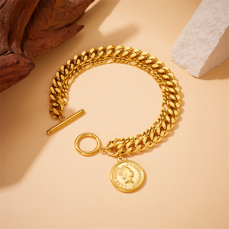 Cross-border fashion retro high-end gold-plated portrait round stainless steel OT buckle pendant chain bracelet