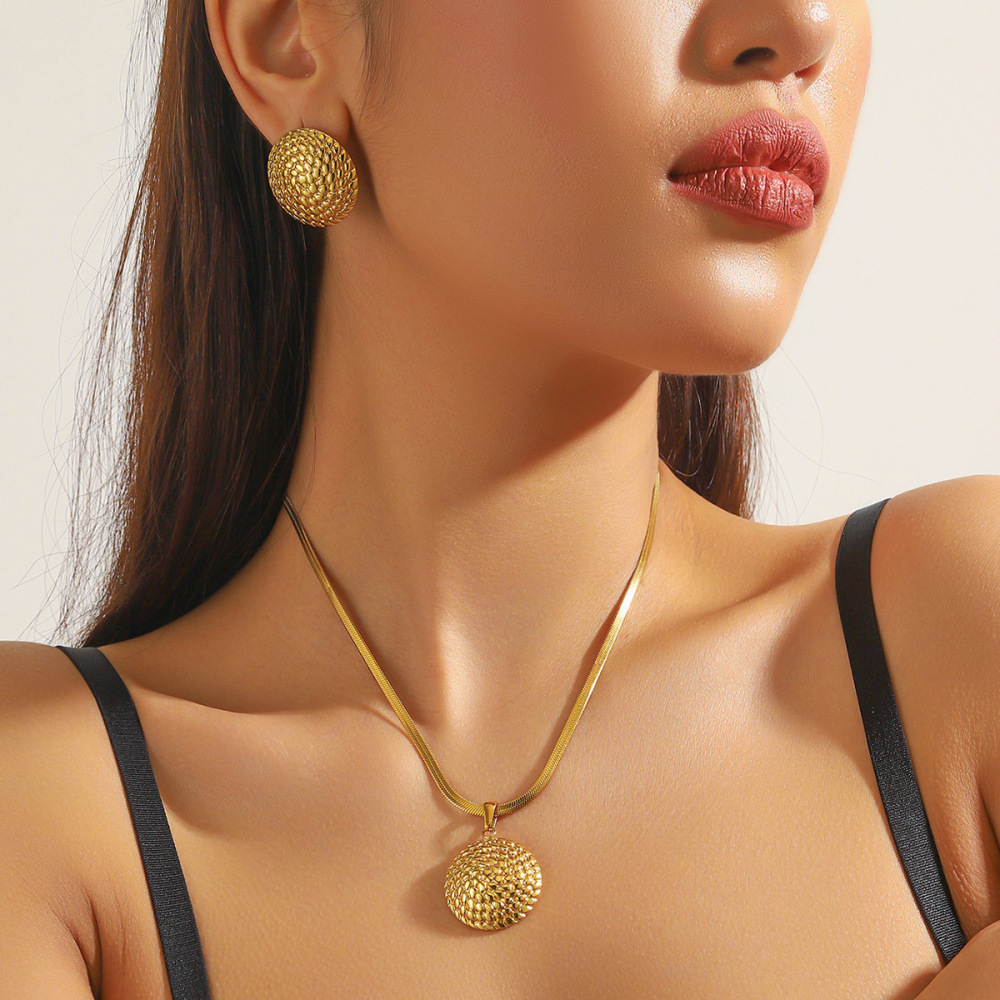 Cross-border fashion gold-plated retro heart-shaped fan-shaped blue turquoise pearl accessories stainless steel pendant earring necklace set