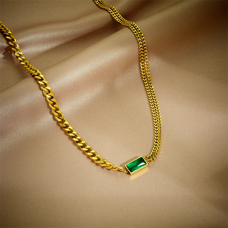 European and American style minimalist luxury light gold-plated titanium steel chain diamond-encrusted rectangular green diamond jewelry three-piece set