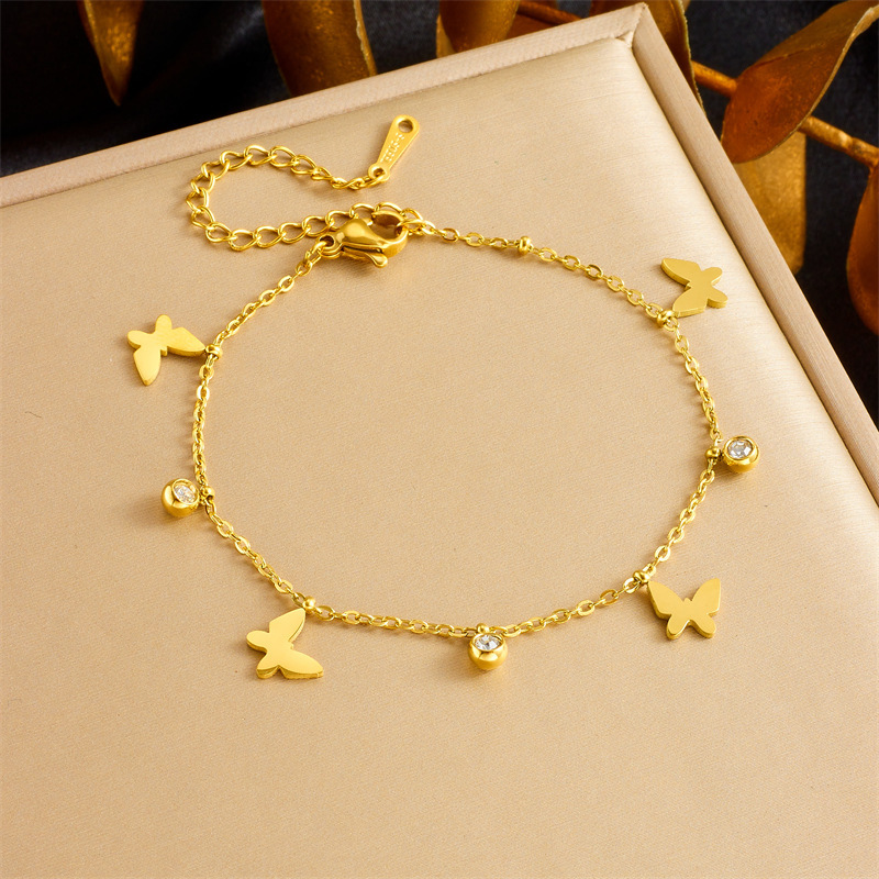 Stylish Commuter-Friendly Minimalist Gold-Plated Stainless Steel Butterfly Round Lightning Crown Eye Pendant Chain Jewelry Set