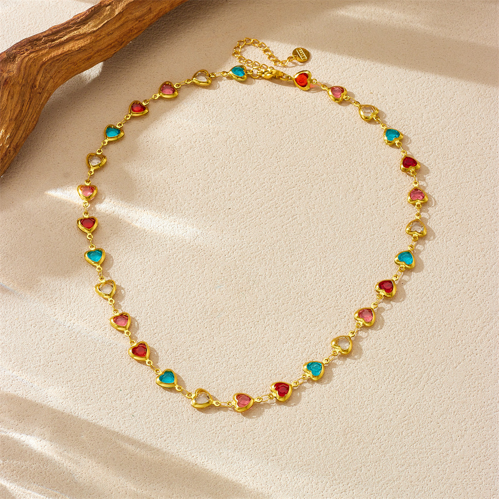 New cross-border fashion style, fresh and sweet candy-colored heart-shaped faceted translucent rhinestone simple high-end stainless steel necklace