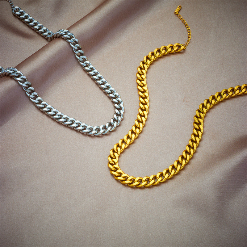 Trendy niche retro metal heavy-duty hip-hop punk style gold-plated necklace and bracelet titanium steel jewelry set