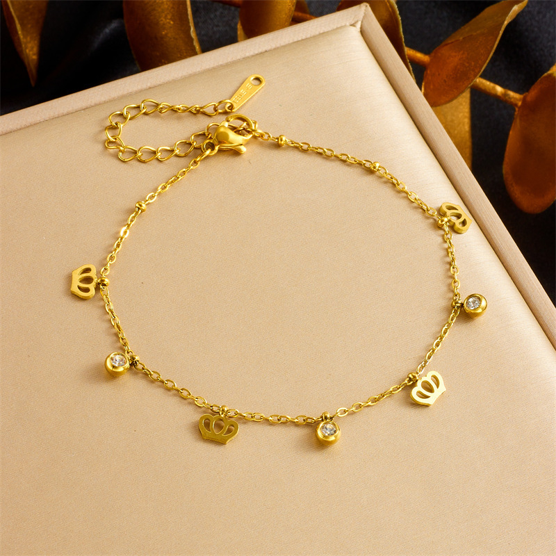 Stylish Commuter-Friendly Minimalist Gold-Plated Stainless Steel Butterfly Round Lightning Crown Eye Pendant Chain Jewelry Set