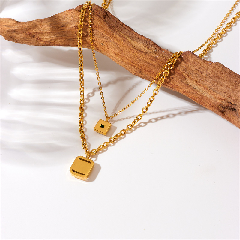 European and American style retro minimalist diamond-encrusted square accessory chain titanium steel gold-plated necklace