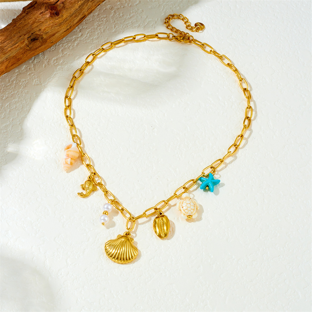 Cross-border hot-selling gold-plated beach and seaside style fashionable stainless steel scallop, seahorse, turtle, and starfish pendant chain necklace