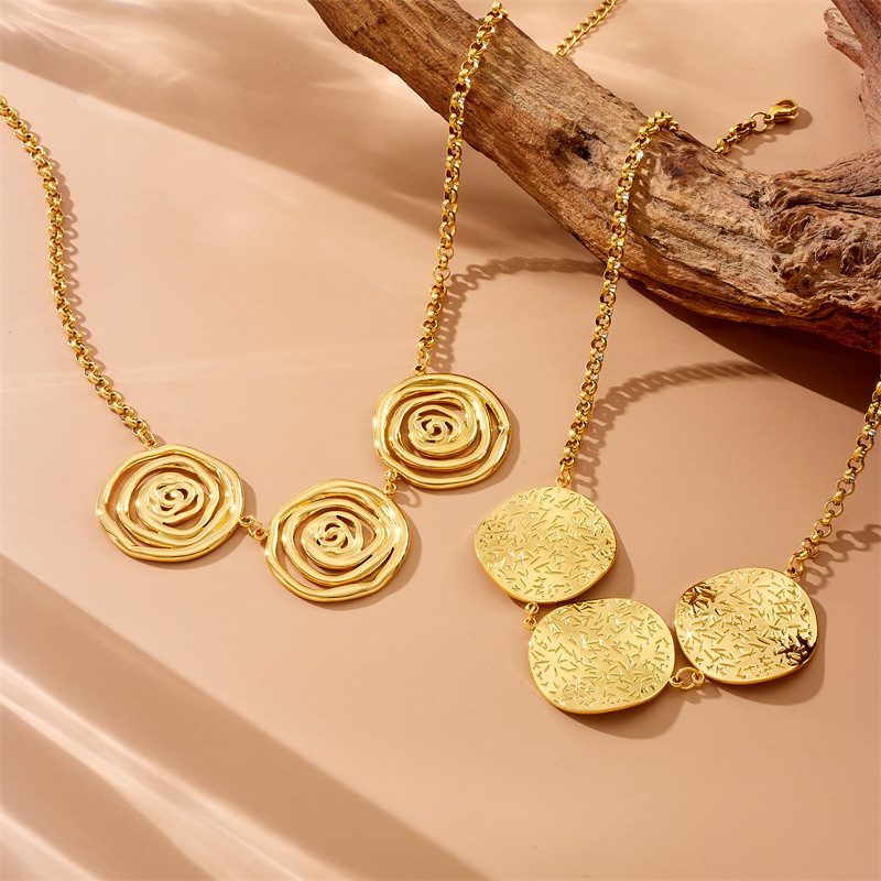 Cross-border trade, exaggerated irregular pattern geometric spiral pendant necklace for women, hip-hop sweater chain, new jewelry.