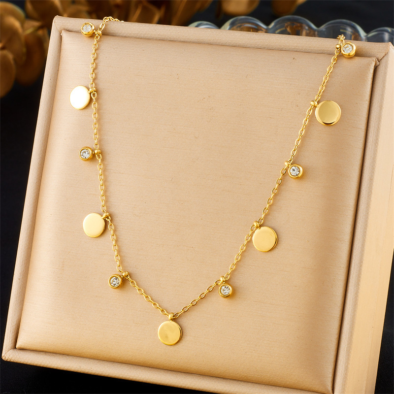 Stylish Commuter-Friendly Minimalist Gold-Plated Stainless Steel Butterfly Round Lightning Crown Eye Pendant Chain Jewelry Set