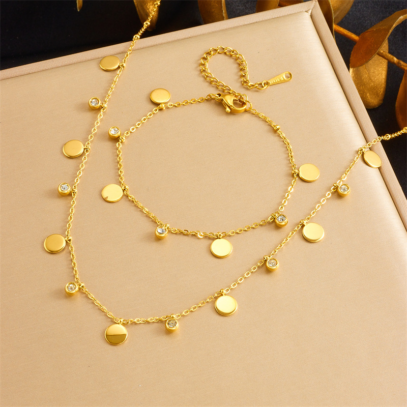 Stylish Commuter-Friendly Minimalist Gold-Plated Stainless Steel Butterfly Round Lightning Crown Eye Pendant Chain Jewelry Set