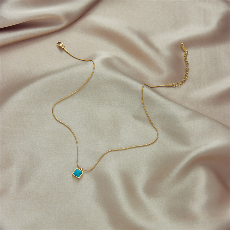 European and American cross-border fashion retro niche minimalist square turquoise pendant titanium steel spiral chain necklace