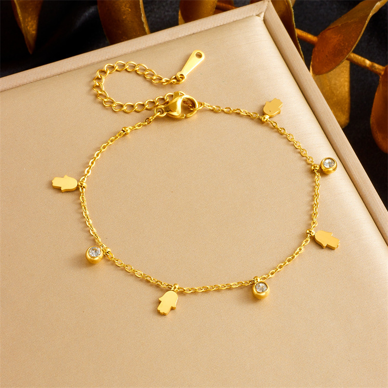 Stylish Commuter-Friendly Minimalist Gold-Plated Stainless Steel Butterfly Round Lightning Crown Eye Pendant Chain Jewelry Set