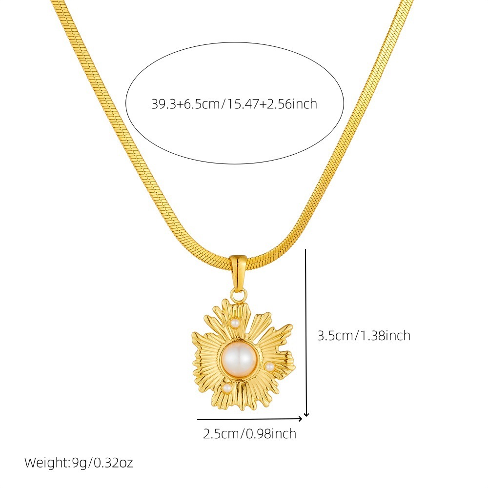Cross-border fashion freshwater pearl sunflower gold-plated blade chain stainless steel pendant irregular personalized necklace
