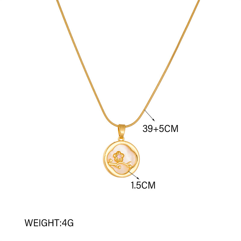 Fashionable, niche, creative design, retro, high-end, elegant mother-of-pearl pendant with diamonds, floral and heart-shaped accessories necklace.