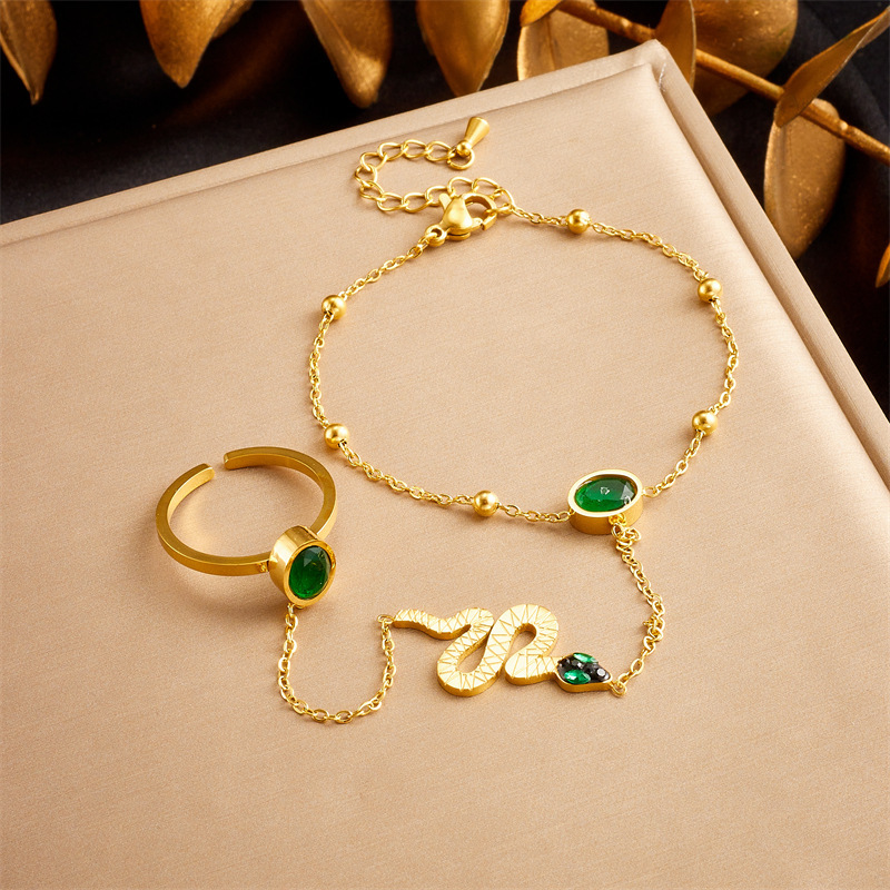 Cross-border fashion niche retro stainless steel round blue turquoise tree of life flower accessory decorative mitten bracelet