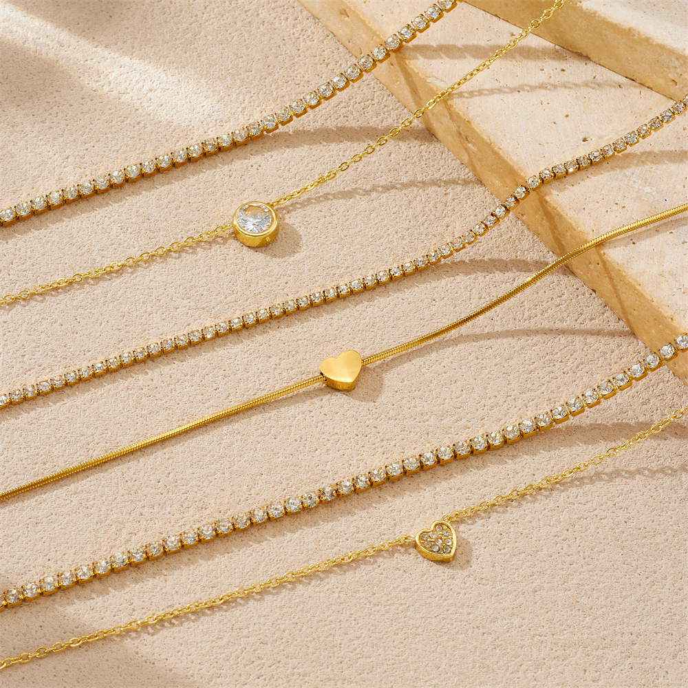 Korean-style fashionable and simple commuter-appropriate round heart-shaped pendant accessory double-layer stainless steel full diamond necklace