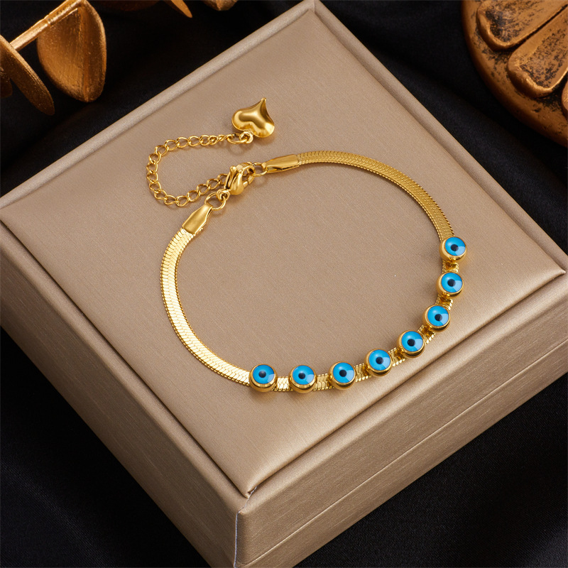 European and American style niche design, elegant retro light luxury three-dimensional butterfly eye turquoise pendant titanium steel bracelet