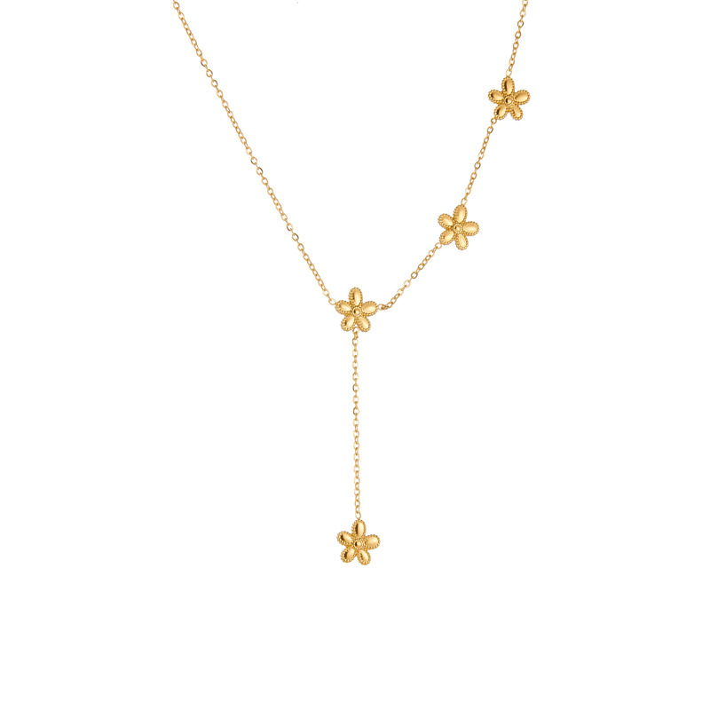 Korean style, fashionable, simple, versatile, gold-plated stainless steel flower accessory chain tassel necklace