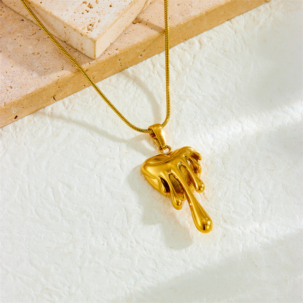 European and American cross-border fashion retro gold-plated irregular lava heart geometric pendant snake bone chain stainless steel necklace