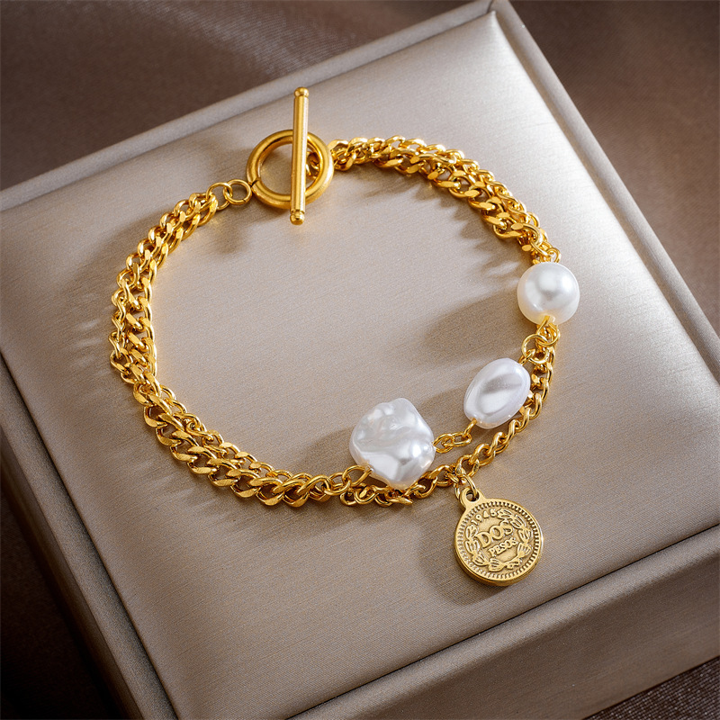 Stylish, sophisticated, niche, retro, minimalist double-layered chain pearl round pendant butterfly bracelet