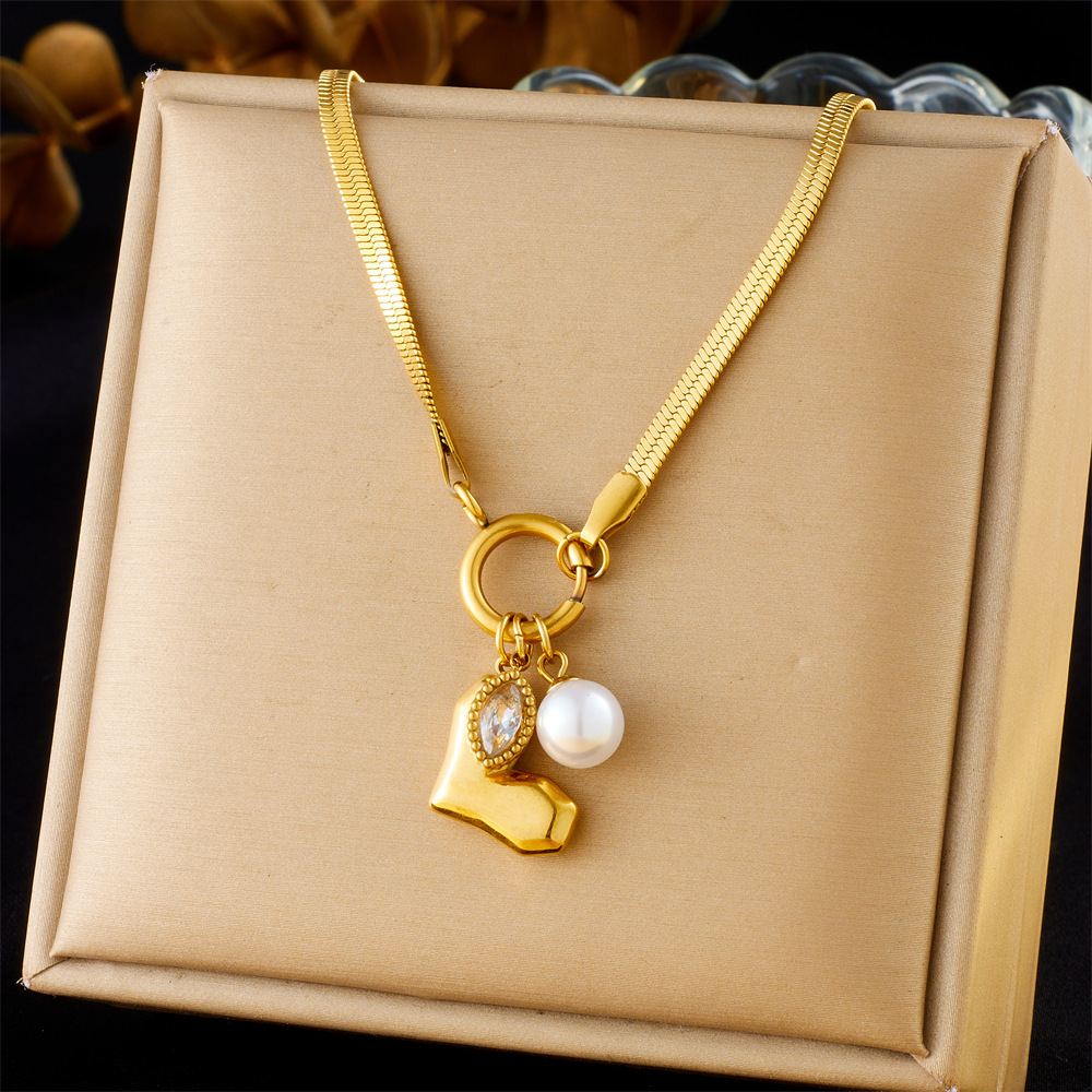 Cross-border fashion, elegant retro gold-plated stainless steel chain bow heart pearl pendant necklace
