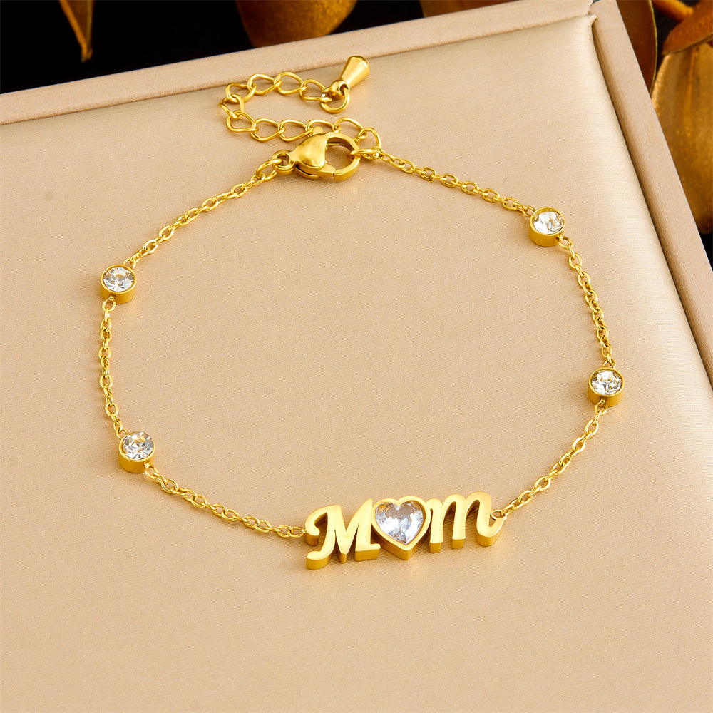 Korean style, fashionable and simple gold-plated diamond-encrusted heart-shaped MOM accessory chain stainless steel women's everyday wear bracelet