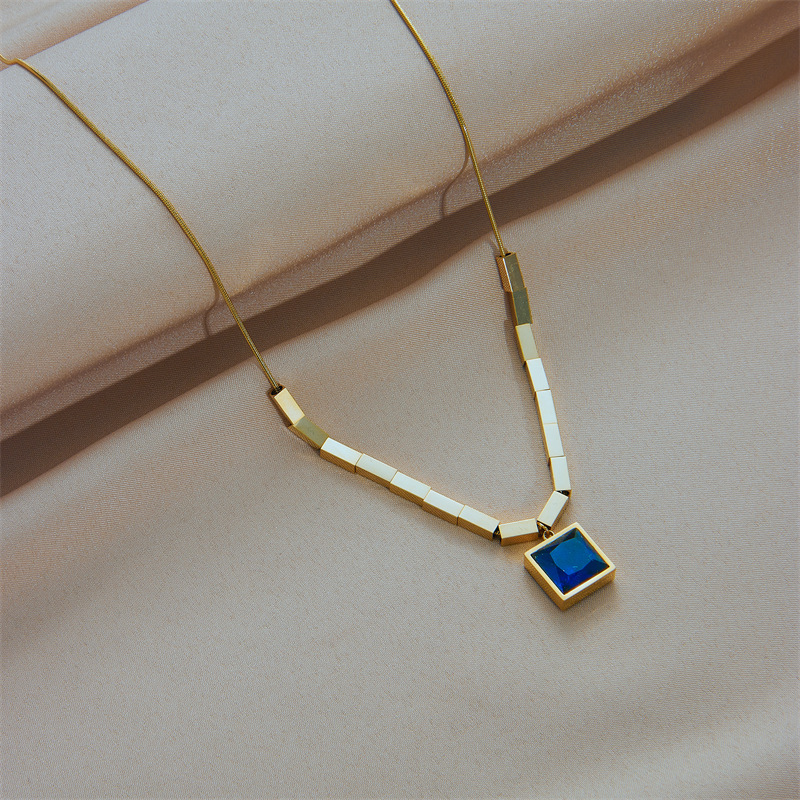 European and American cross-border fashion niche retro minimalist square blue diamond titanium steel metal jewelry necklace