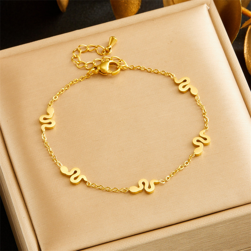 European and American cross-border fashion minimalist glossy gold-plated stainless steel snake accessories pendant chain necklace earring bracelet set