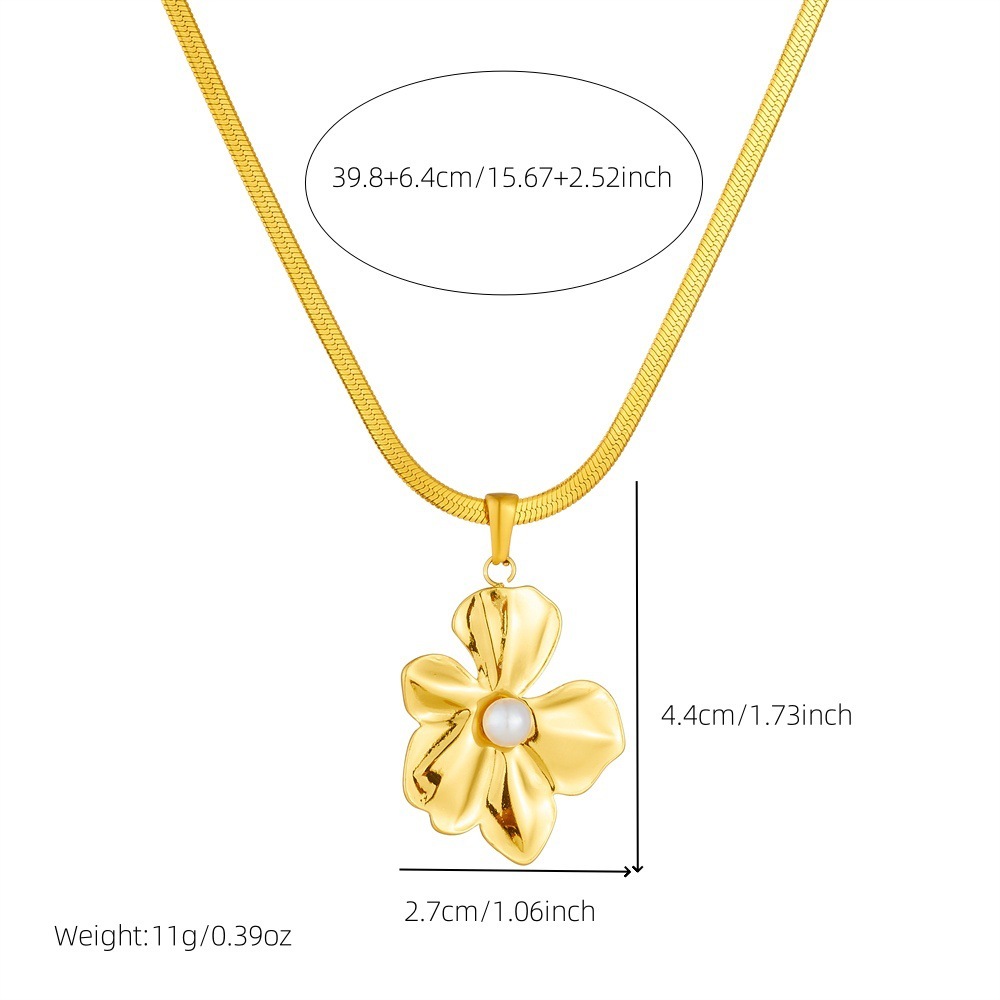 New cross-border fashion minimalist gold-plated flower pearl accessory blade chain stainless steel versatile metal necklace
